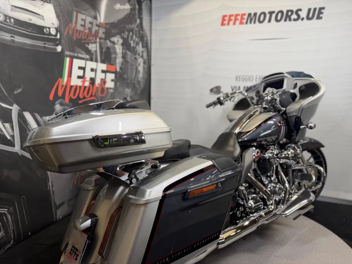 Harley-Davidson 117 Road Glide (2018 - 19) - FLTRXSE (17)