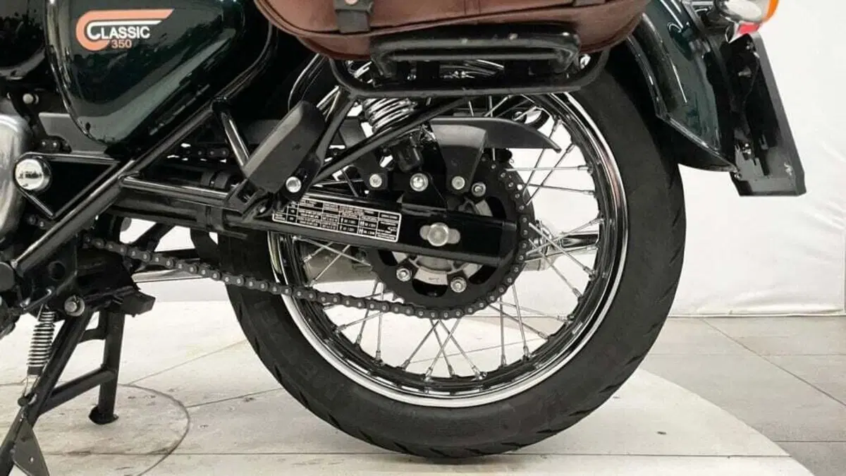 Royal Enfield Classic 350 (2021 - 26) (8)