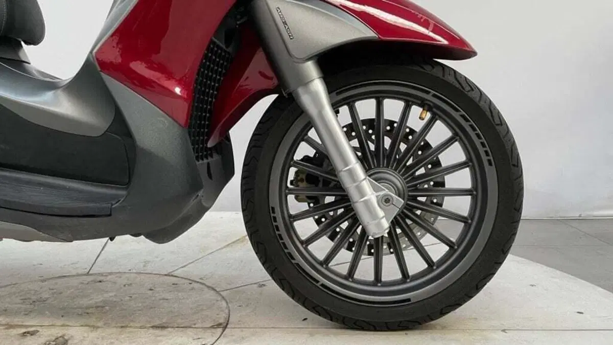 Piaggio Beverly 300 S i.e. ABS-ASR (2016 - 20) (5)
