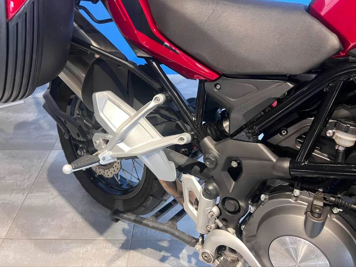Benelli TRK 502X (2018 - 20) (6)