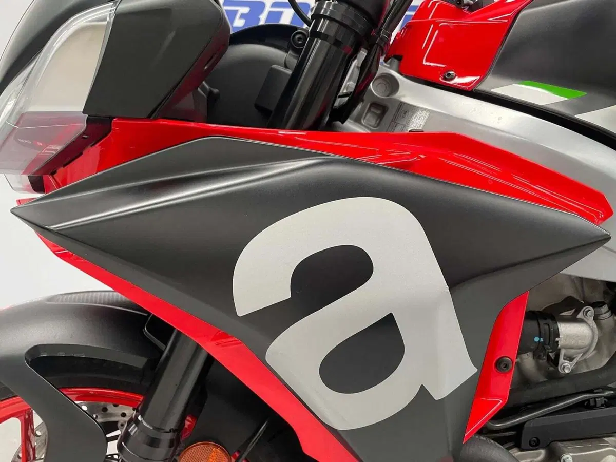 Aprilia Tuono 660 (2021 - 25) (12)