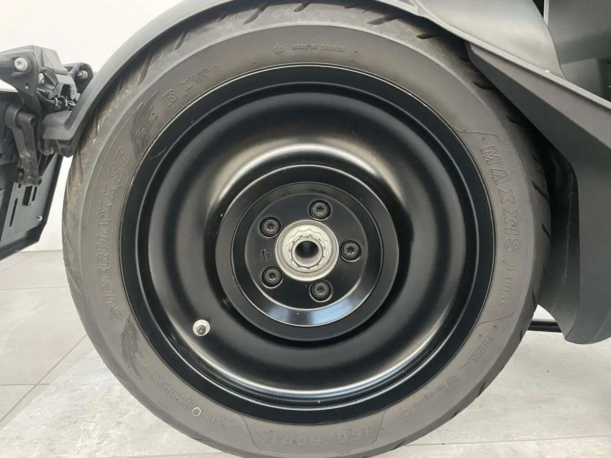 Bmw CE 04 (2021 - 25) (13)