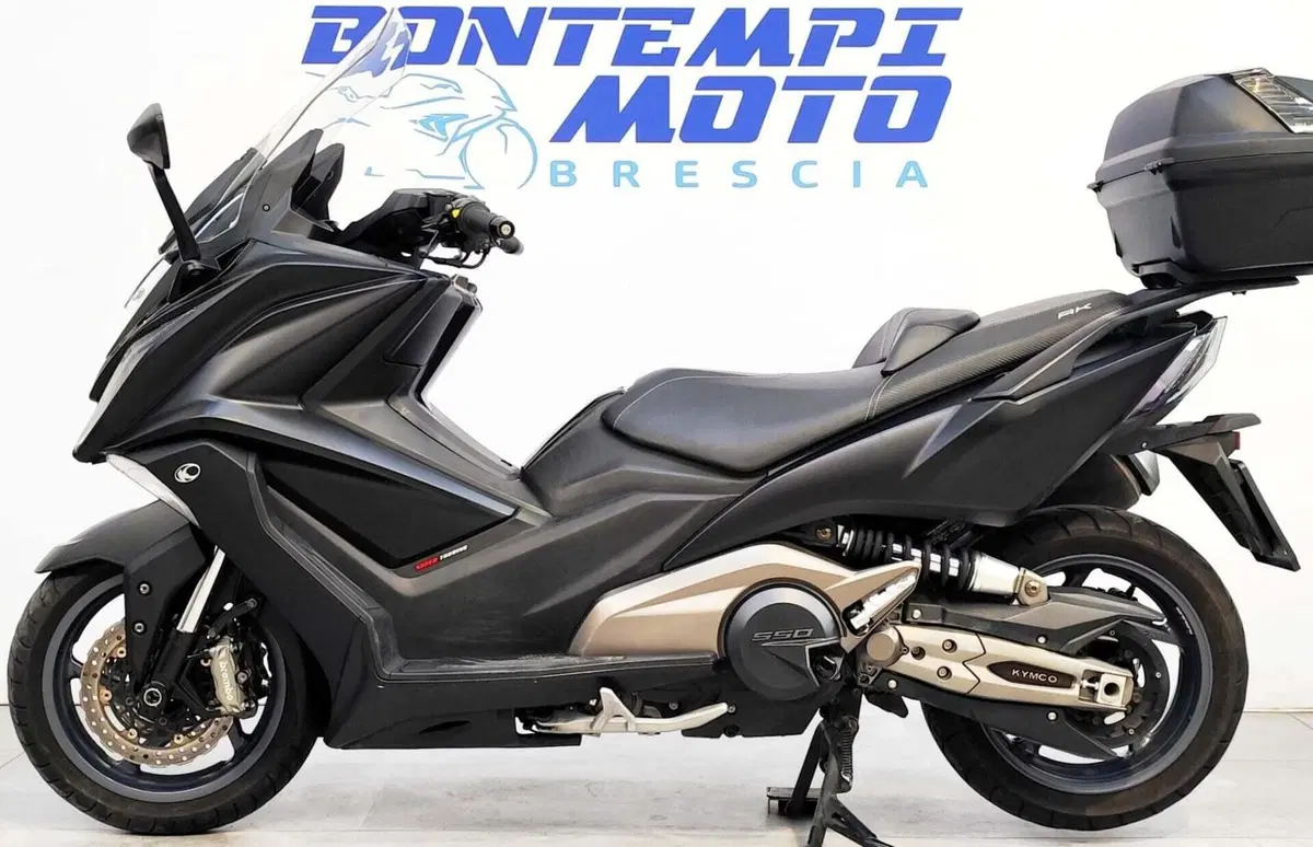 Kymco AK 550 ETS (2021 - 26) (2)