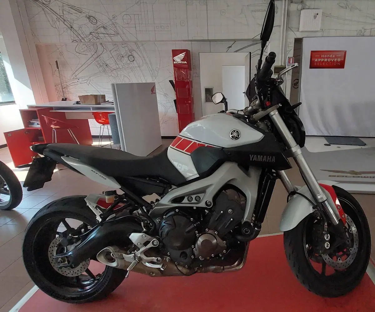 Yamaha MT-09 (2013 - 15)