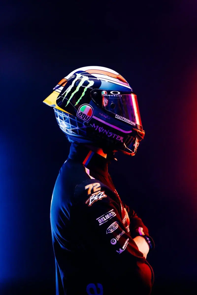 Il casco speciale di Bezzecchi dedicato ad Alex Zanardi
