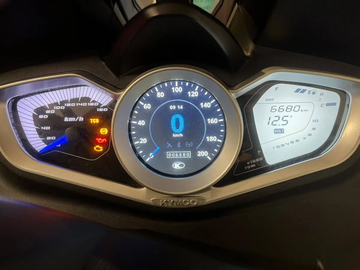 Kymco Xciting 400i S TCS (2021 - 24) (3)