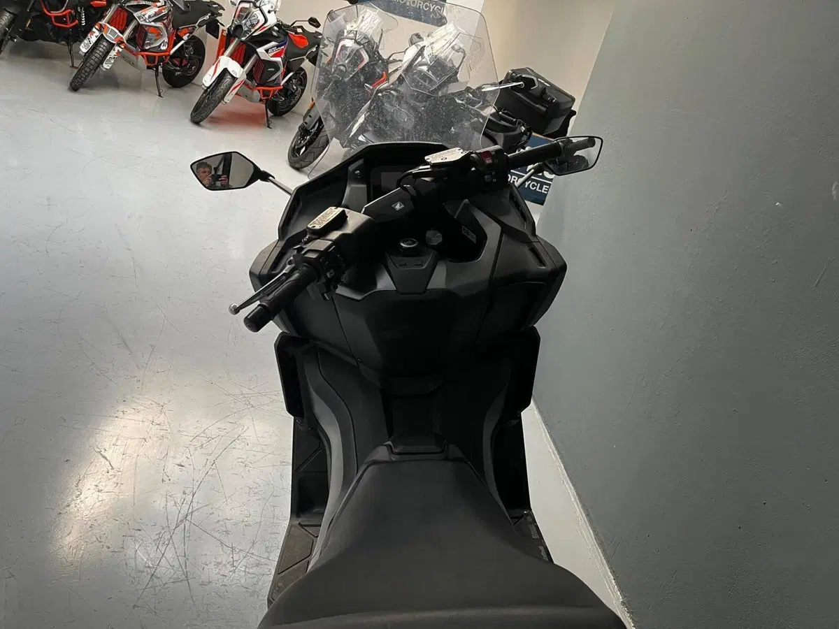Honda Forza 750 DCT (2021 - 24) (13)