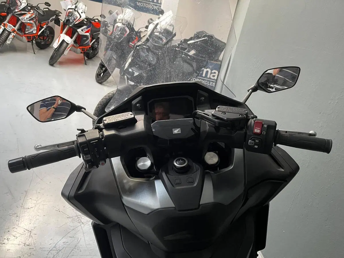 Honda Forza 750 DCT (2021 - 24) (5)