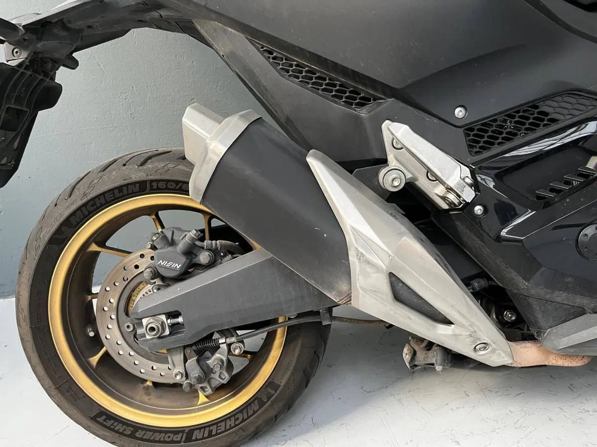 Honda Forza 750 DCT (2021 - 24) (10)