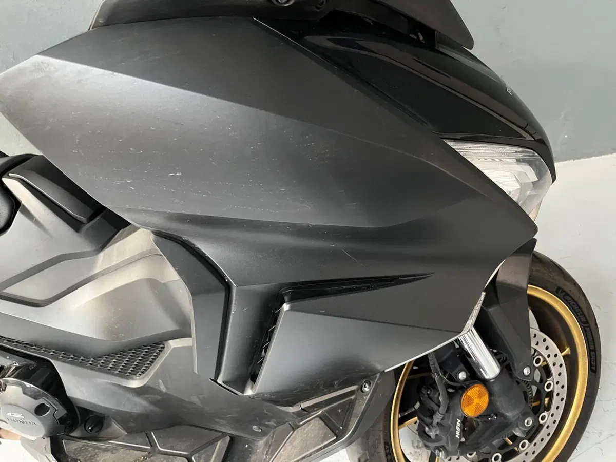 Honda Forza 750 DCT (2021 - 24) (20)