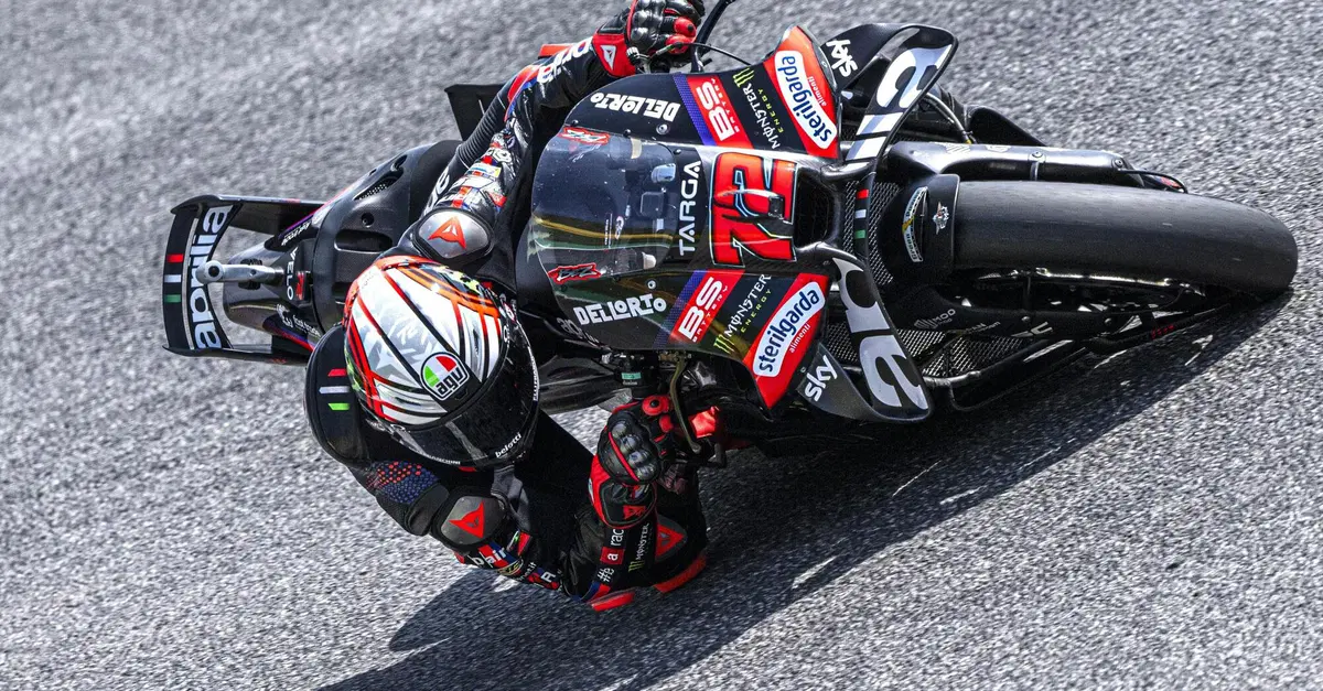 MotoGP 2026. GP d'Italia al Mugello. Che Marco Bezzecchi (pole-record), prima fila tutta-Aprilia, poi Marc M&aacute;rquez! [CLASSIFICA]