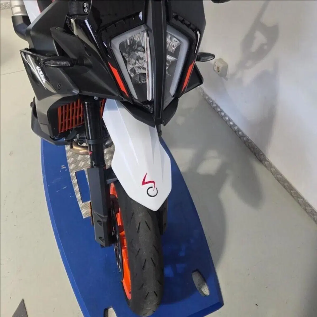 KTM 890 SMT (2023 - 25) (2)