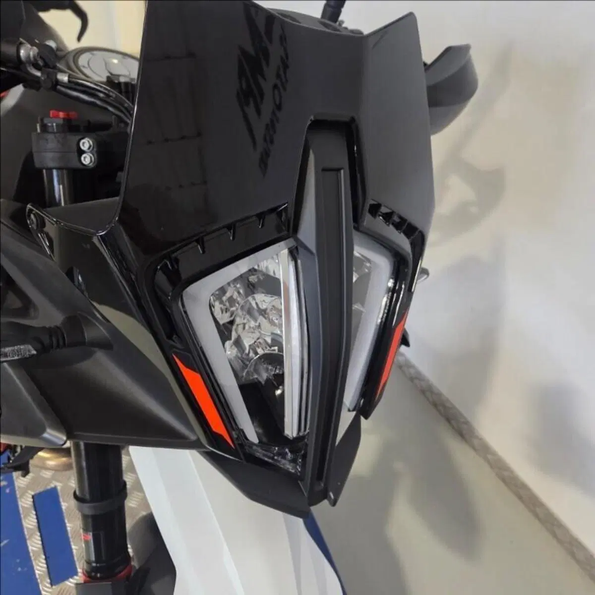 KTM 890 SMT (2023 - 25) (4)