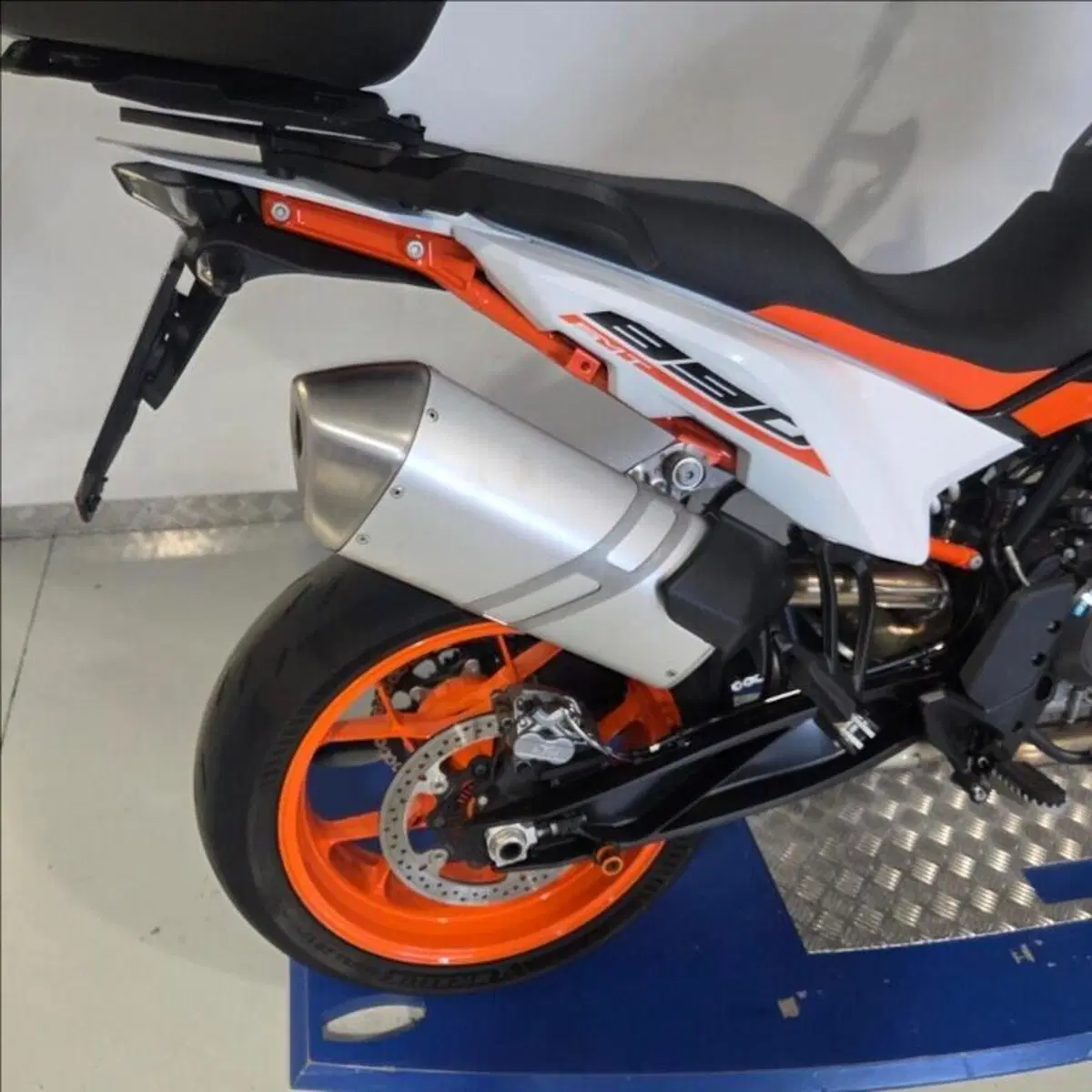 KTM 890 SMT (2023 - 25) (7)