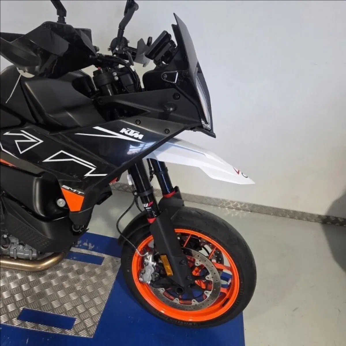 KTM 890 SMT (2023 - 25) (9)