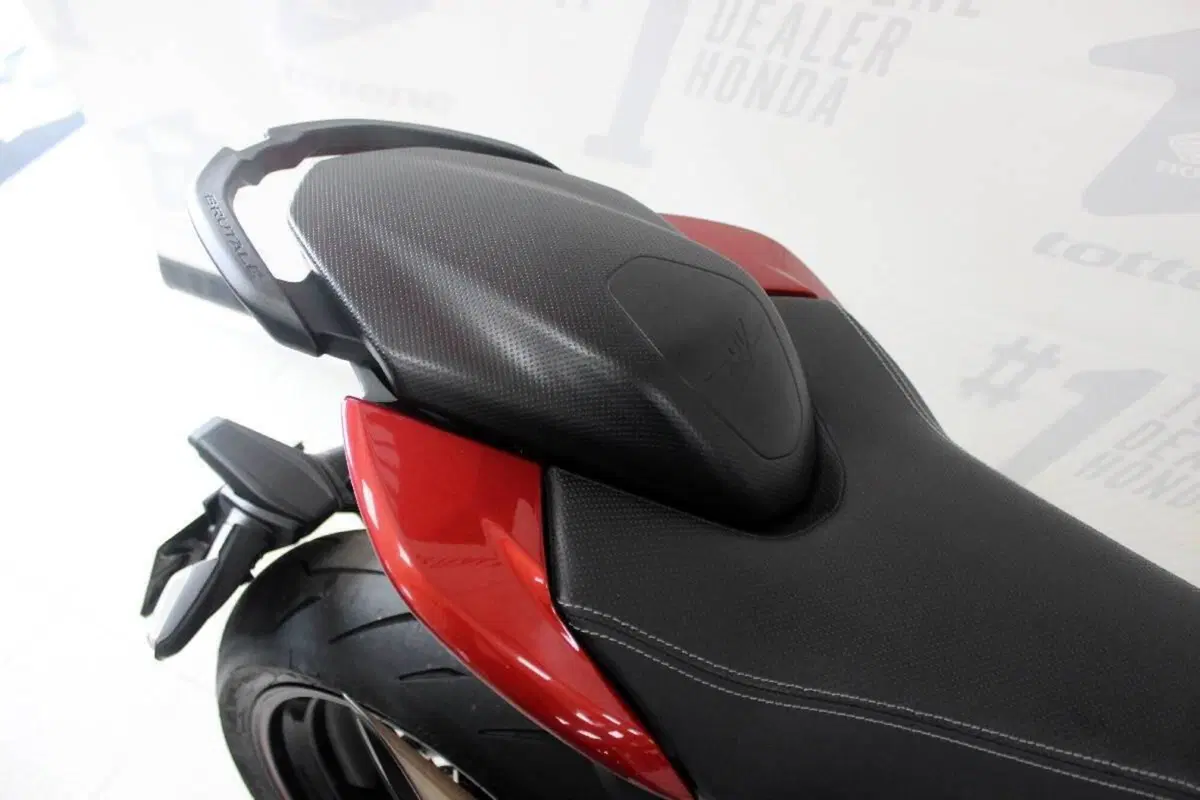 MV Agusta Brutale 800 RR (2021 - 25) (5)