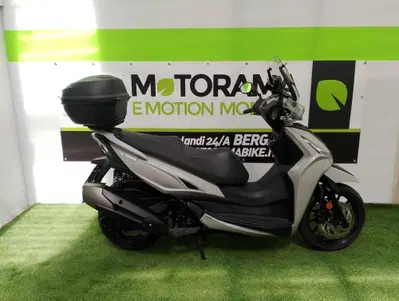 Kymco Agility 300 + (2020) usata