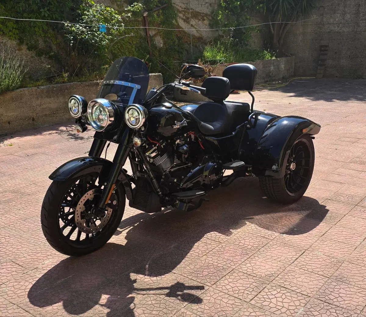 Harley-Davidson Freewheeler (2021 - 26) (2)