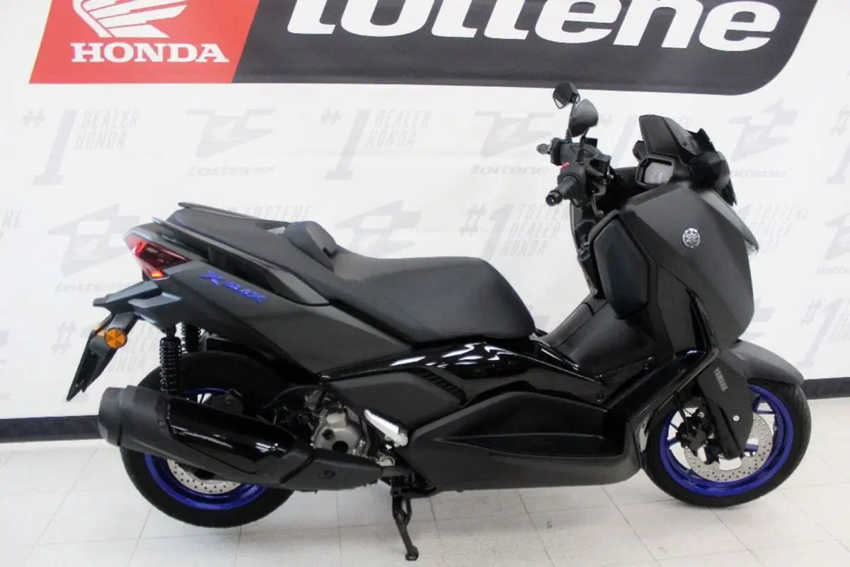 Yamaha X-Max 300 (2025 - 26) (2)