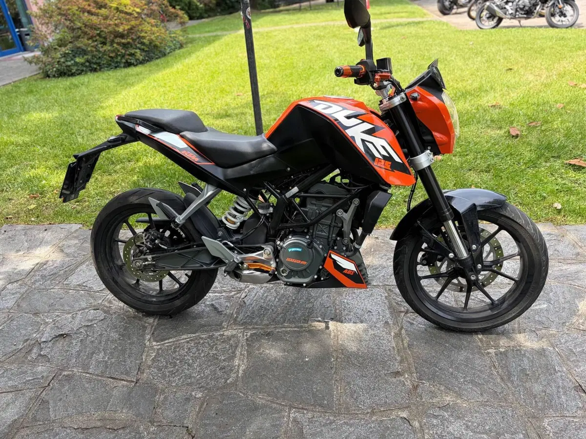 KTM 125 Duke ABS (2013 - 16) (2)