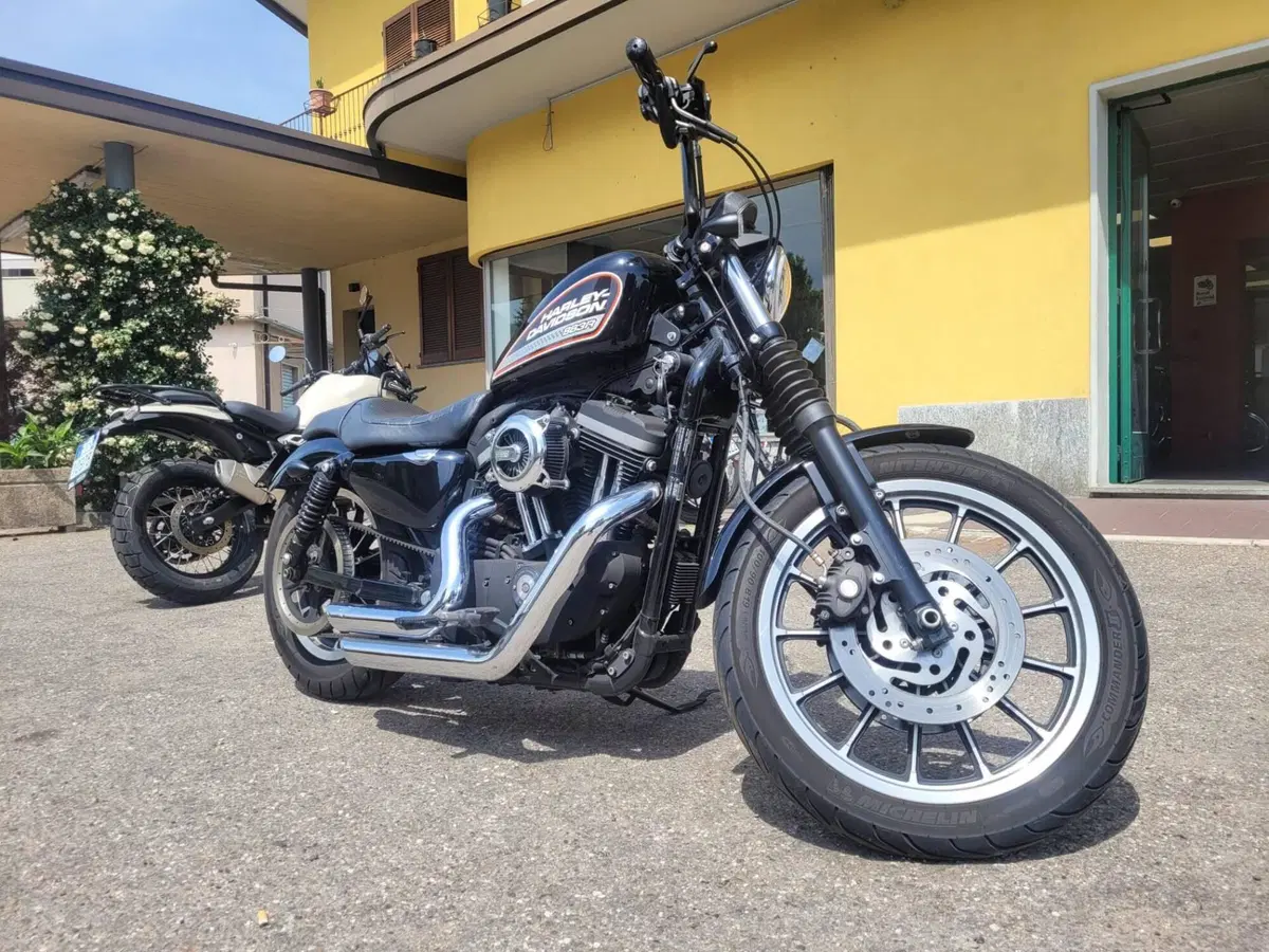 Harley-Davidson 883 R (2008 - 16) - XL 883R (4)