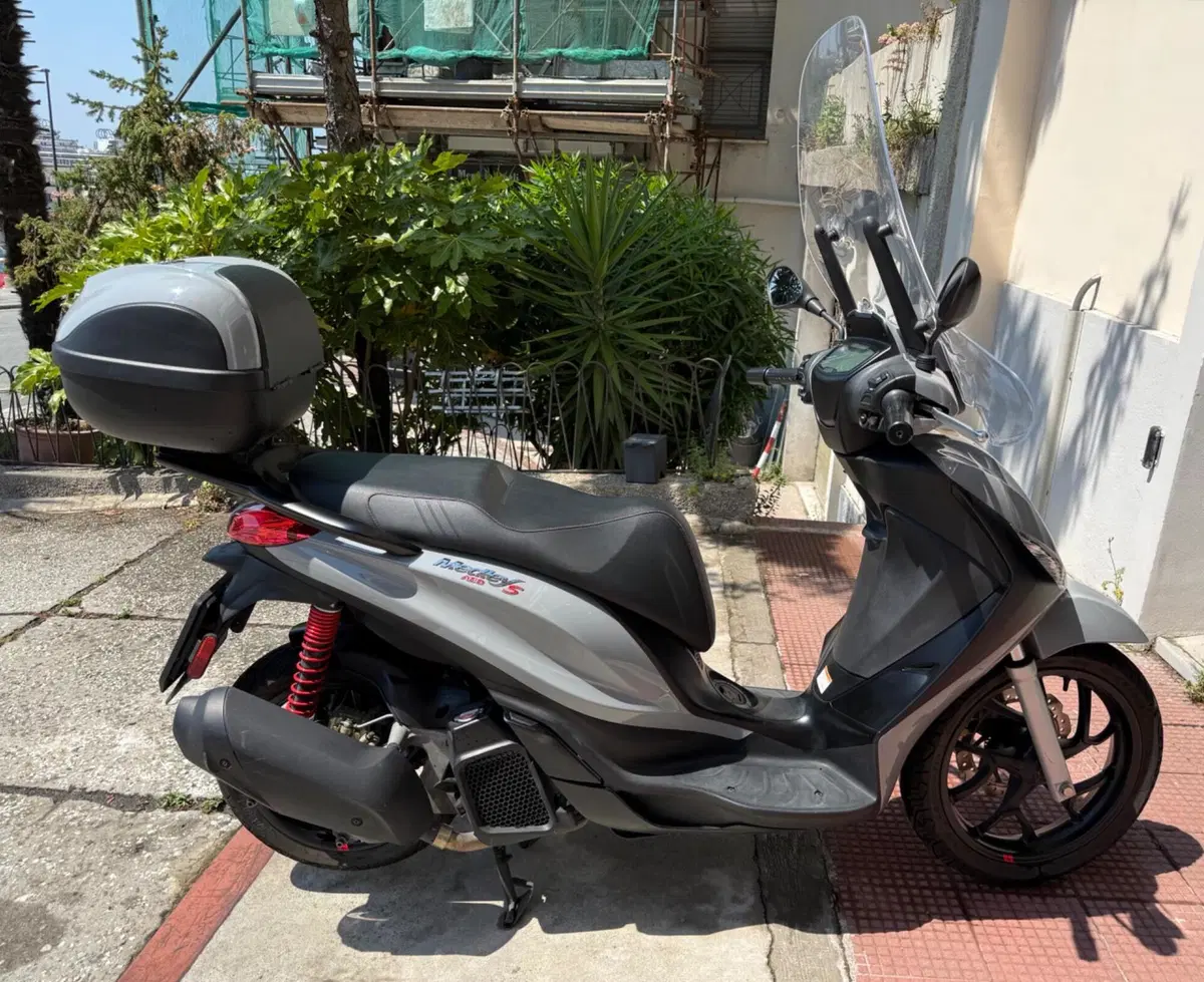 Piaggio Medley 150 S ABS (2021 - 25) (2)