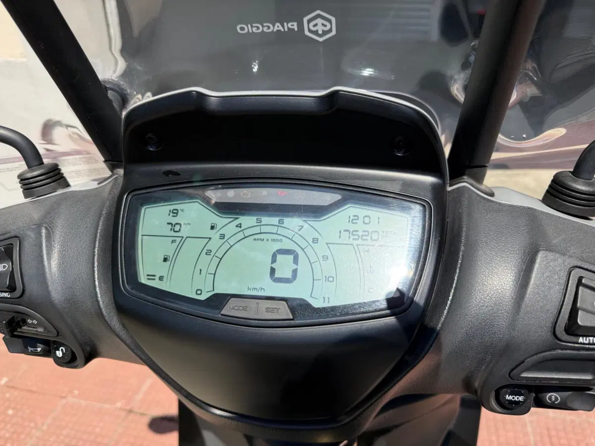 Piaggio Medley 150 S ABS (2021 - 25) (6)
