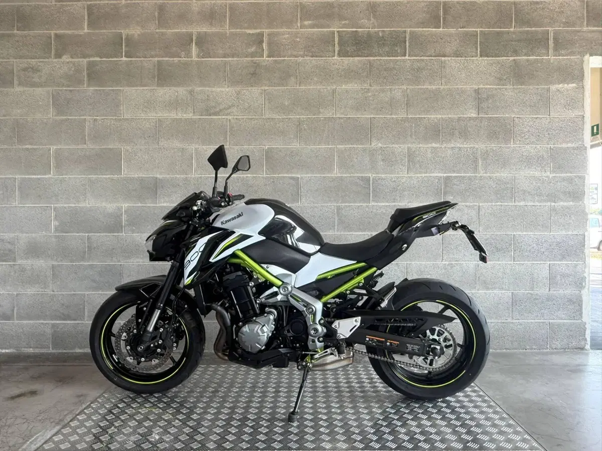 Kawasaki Z 900 (2019) (3)