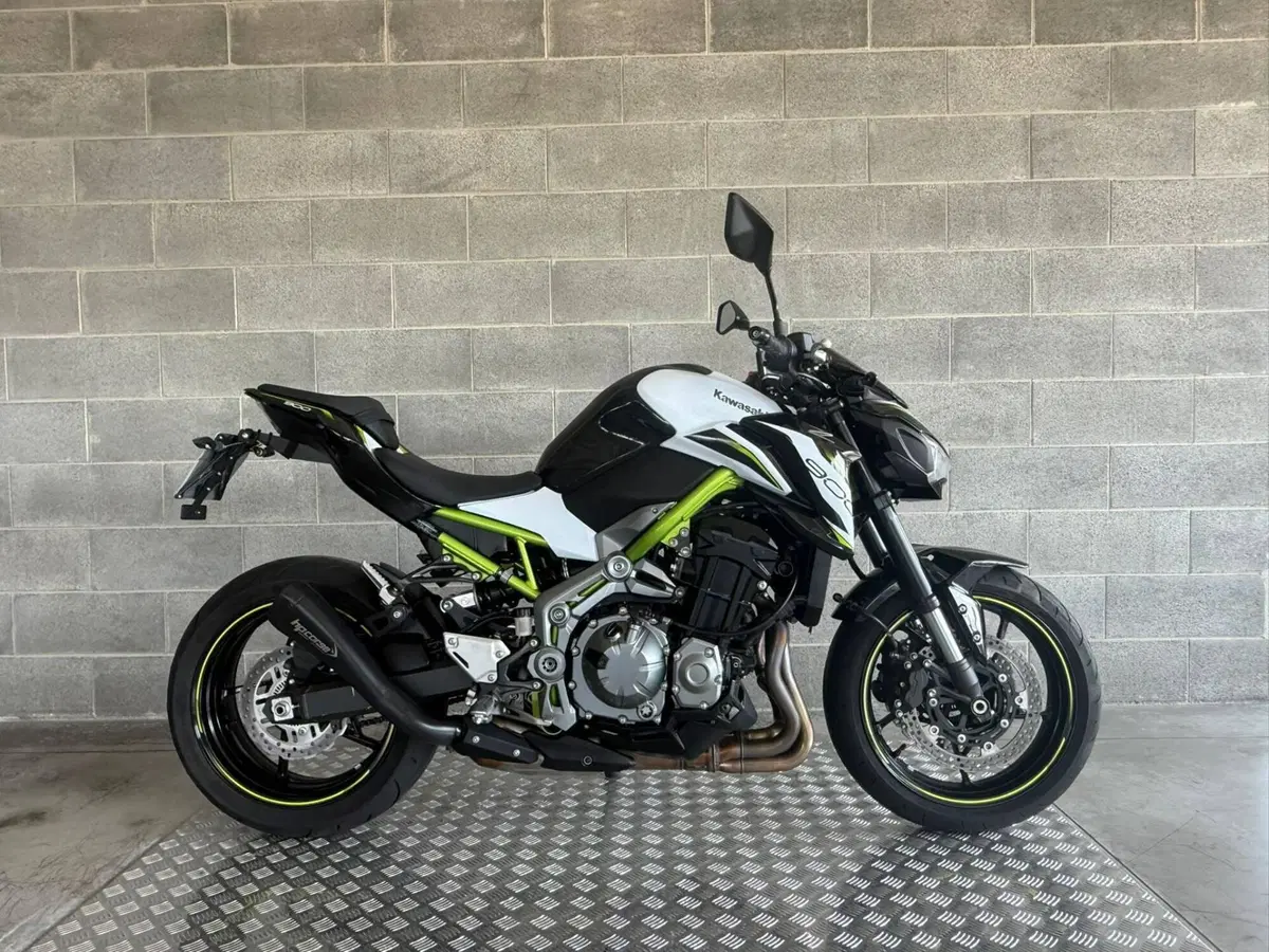 Kawasaki Z 900 (2019) (4)