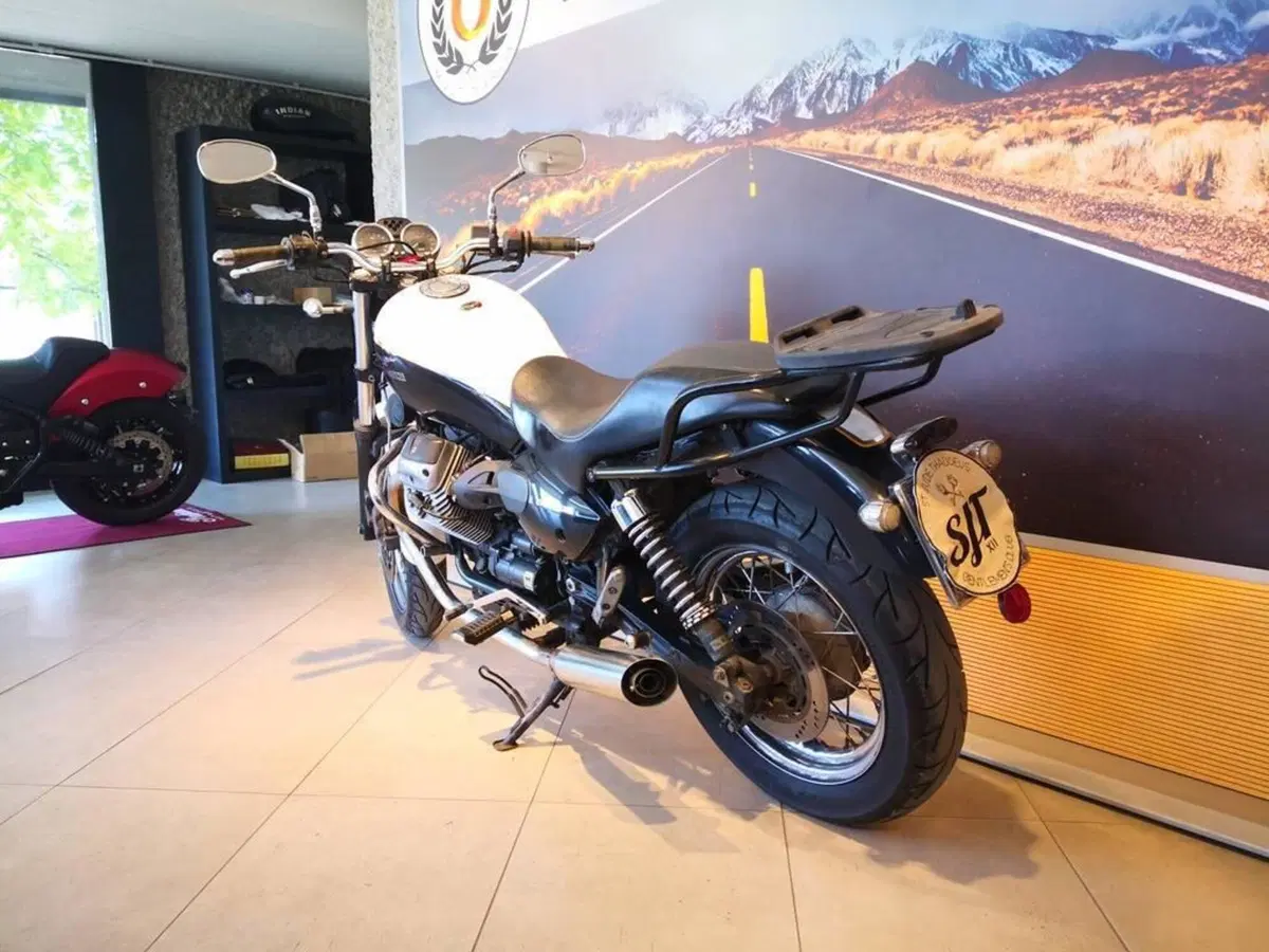 Moto Guzzi Nevada 750 Classic (2008 - 15) (8)