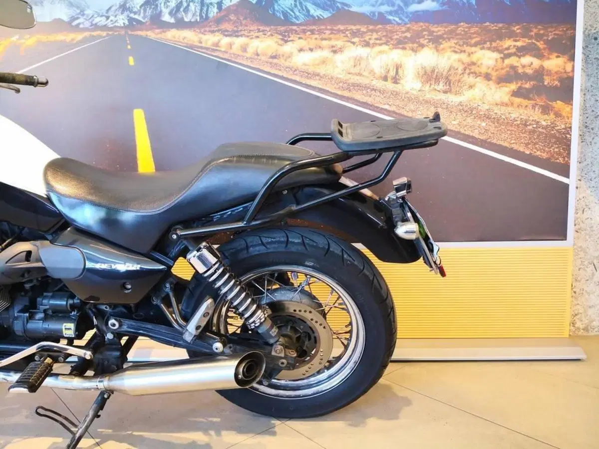 Moto Guzzi Nevada 750 Classic (2008 - 15) (9)