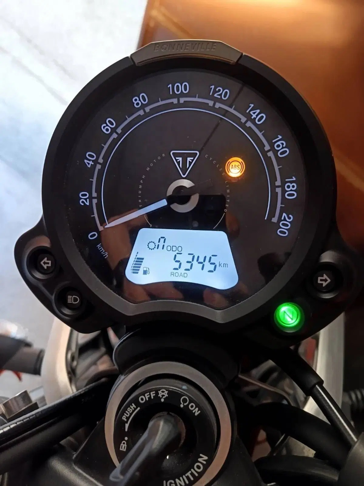 Triumph Street Twin 900 (2021 - 22) (6)