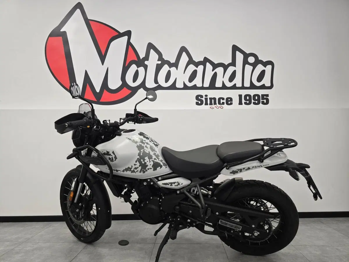 Royal Enfield Himalayan 450 Tubeless (2024 - 26) (2)
