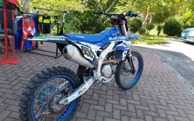 Yamaha YZ 450 F (2025) usata