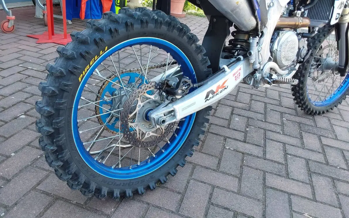 Yamaha YZ 450 F (2025) (2)