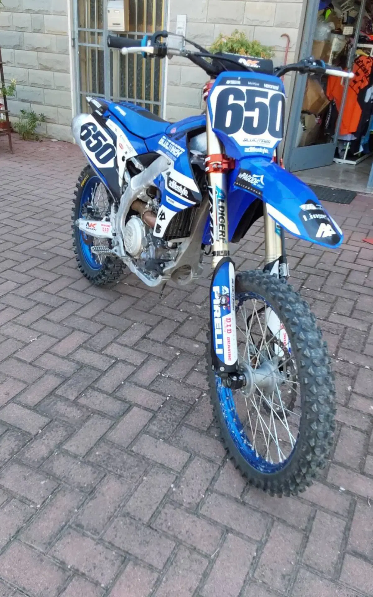 Yamaha YZ 450 F (2025) (4)