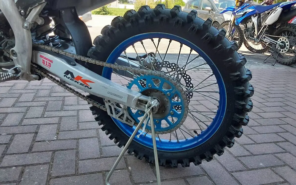 Yamaha YZ 450 F (2025) (7)