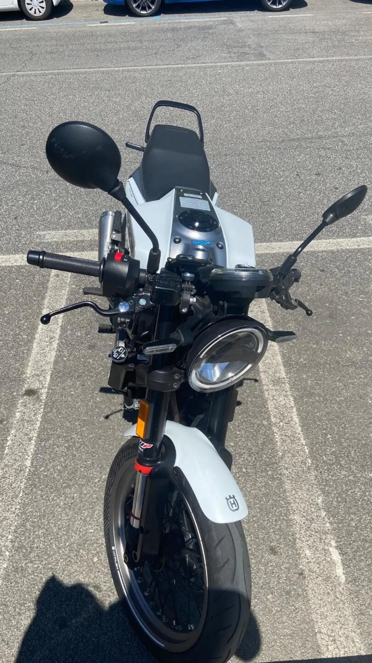 Husqvarna Vitpilen 401 (2021 - 23) (3)