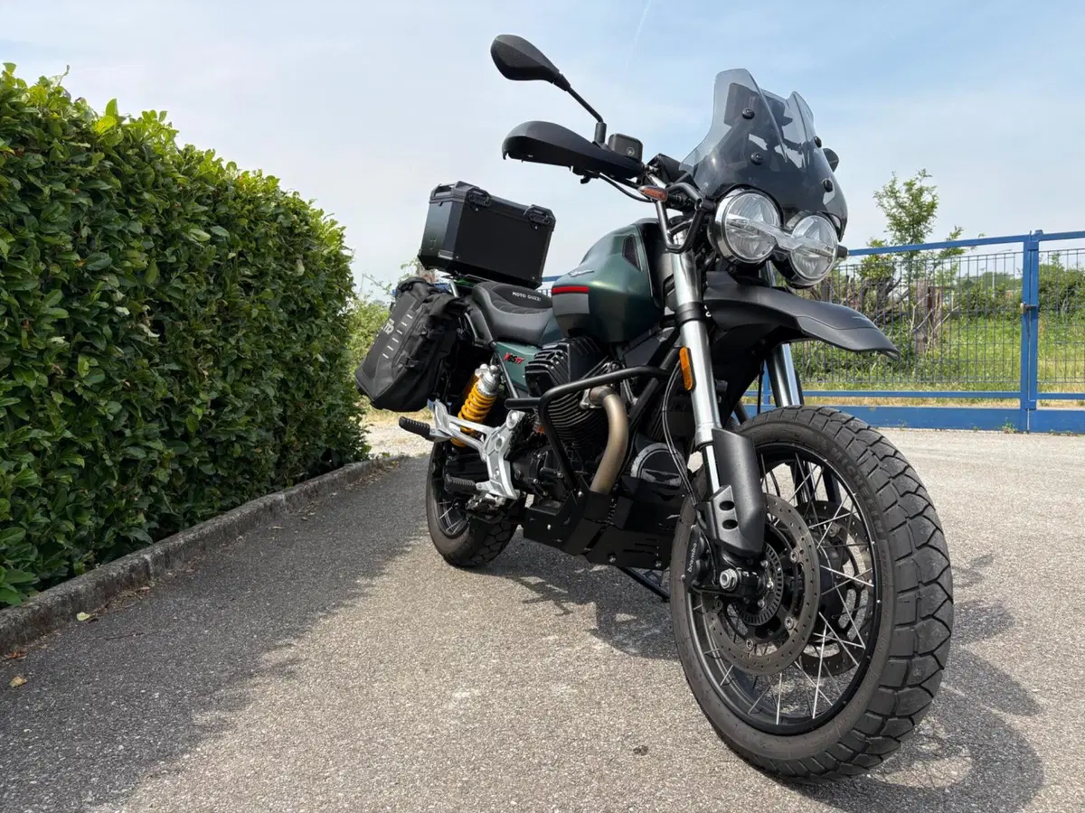 Moto Guzzi V85 TT (2021 - 23) (10)