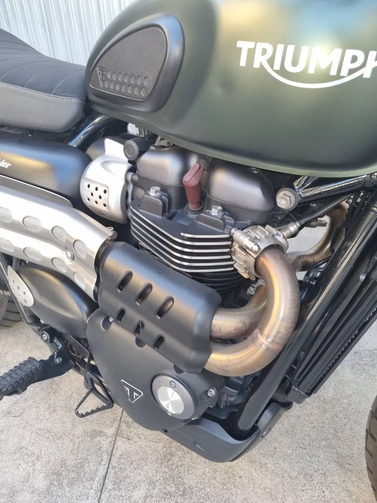 Triumph Street Scrambler 900 (2017 - 18) (2)