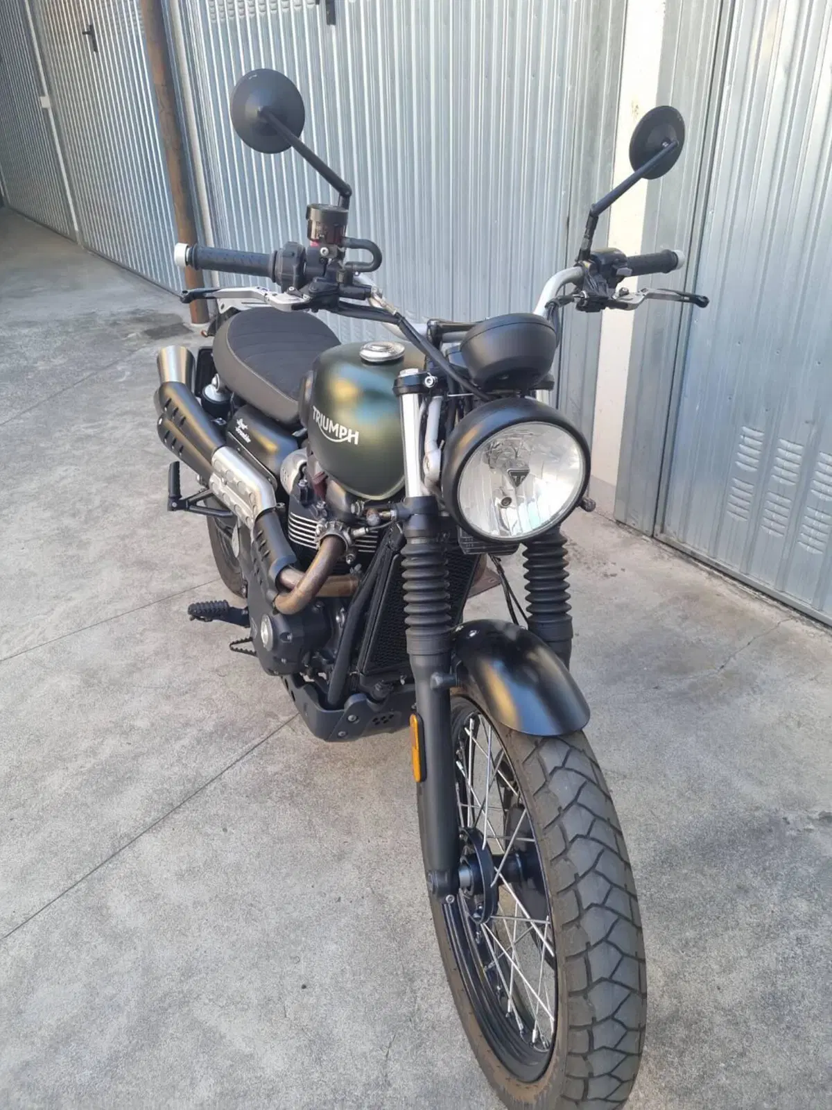 Triumph Street Scrambler 900 (2017 - 18) (4)