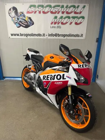 Honda CBR 1000 RR Fireblade (2012 - 16) usata