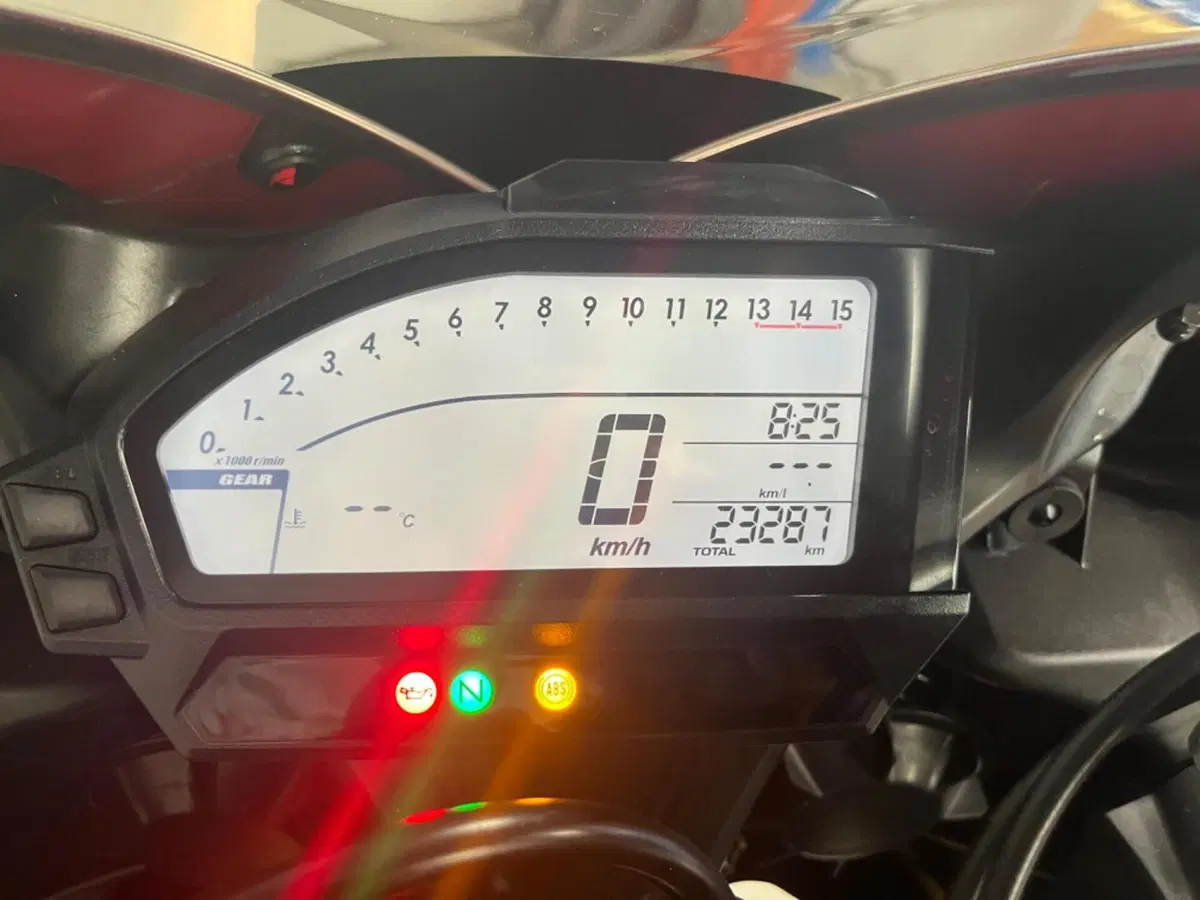 Honda CBR 1000 RR Fireblade (2012 - 16) (8)