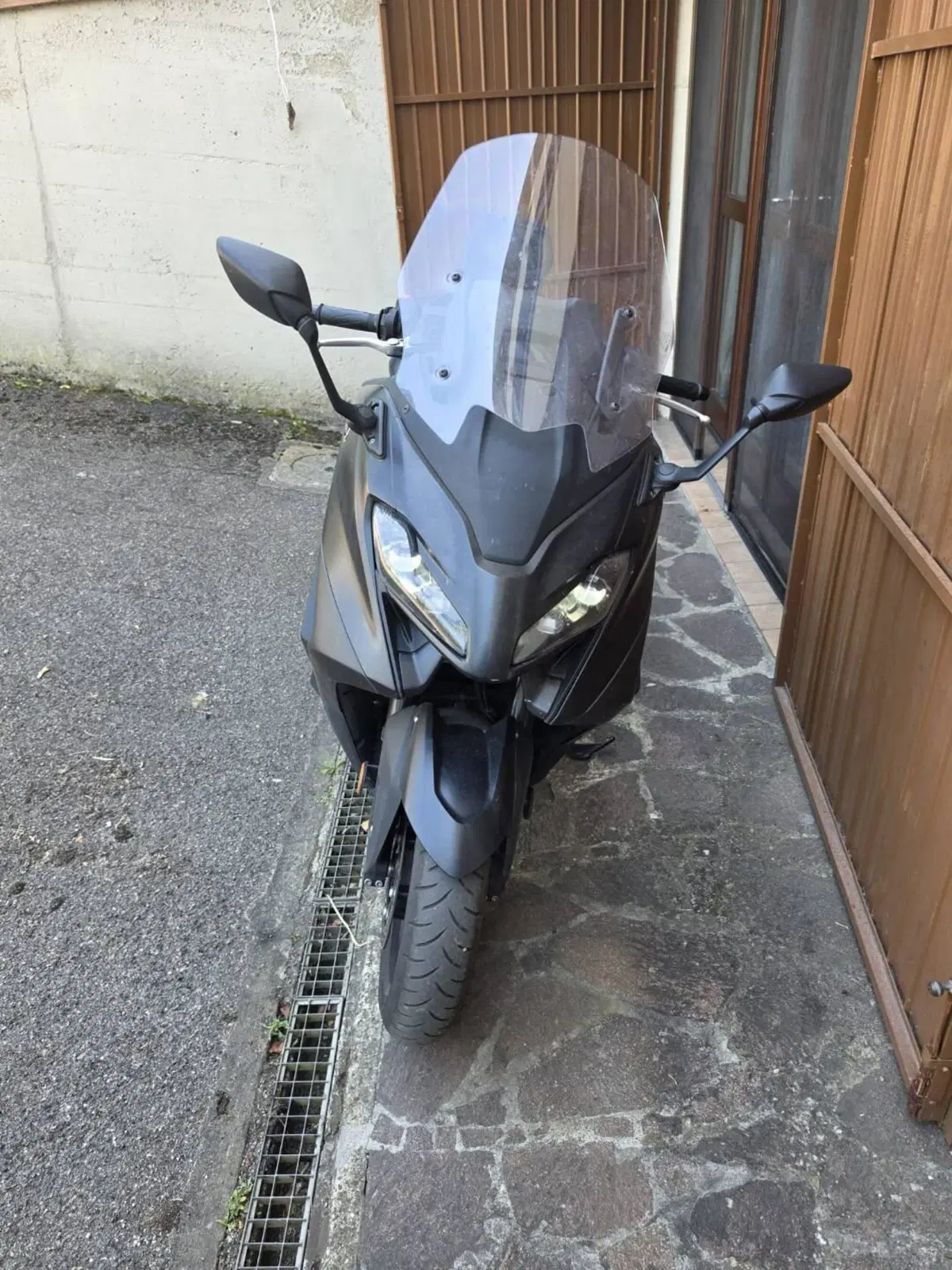 Yamaha T-Max 560 (2022 - 24) (2)