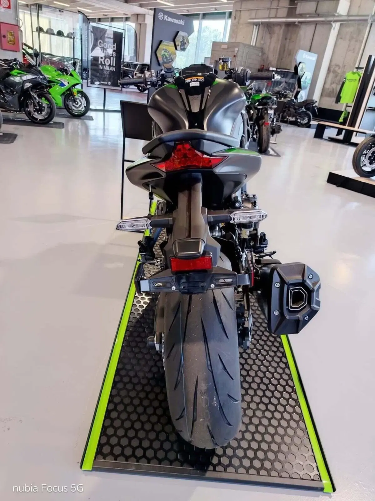 Kawasaki Z 1100 SE (2026) (4)