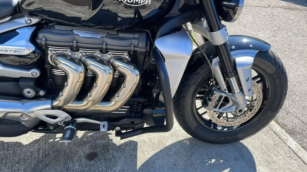 Triumph Rocket 3 R (2021 - 24) (5)