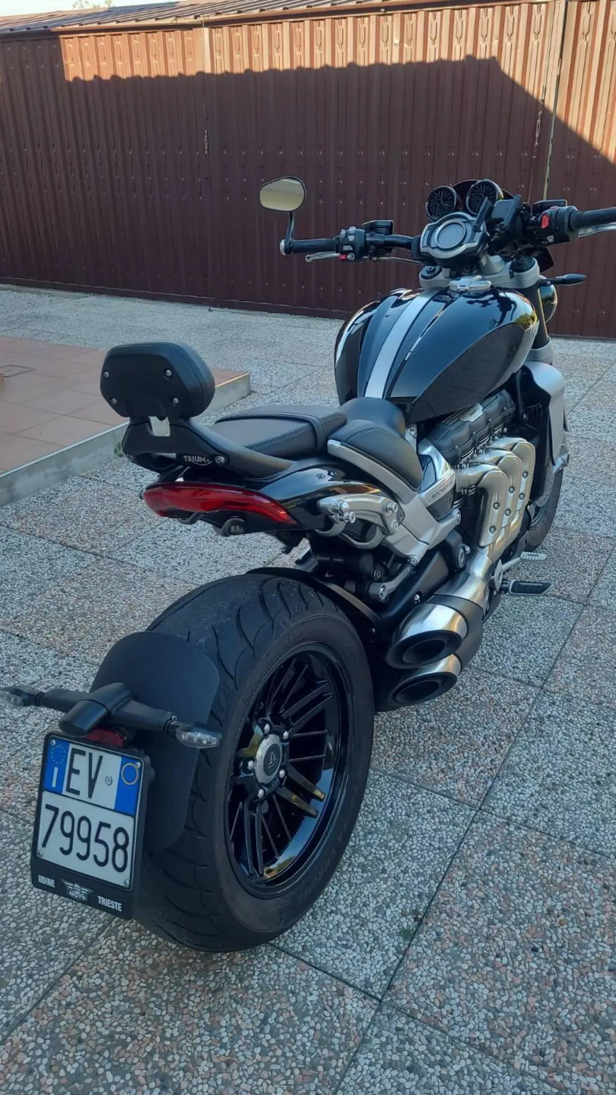 Triumph Rocket 3 R (2021 - 24) (11)