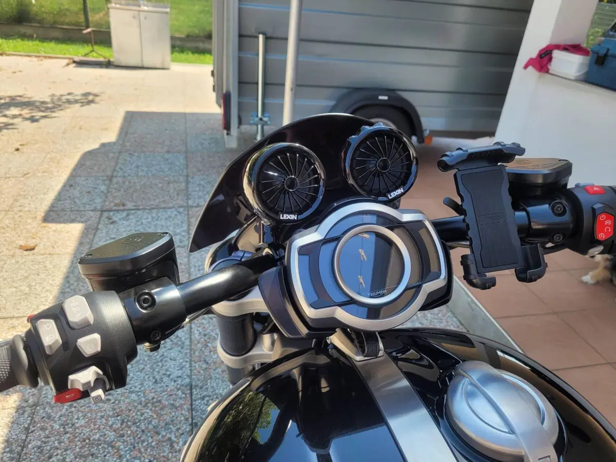 Triumph Rocket 3 R (2021 - 24) (13)