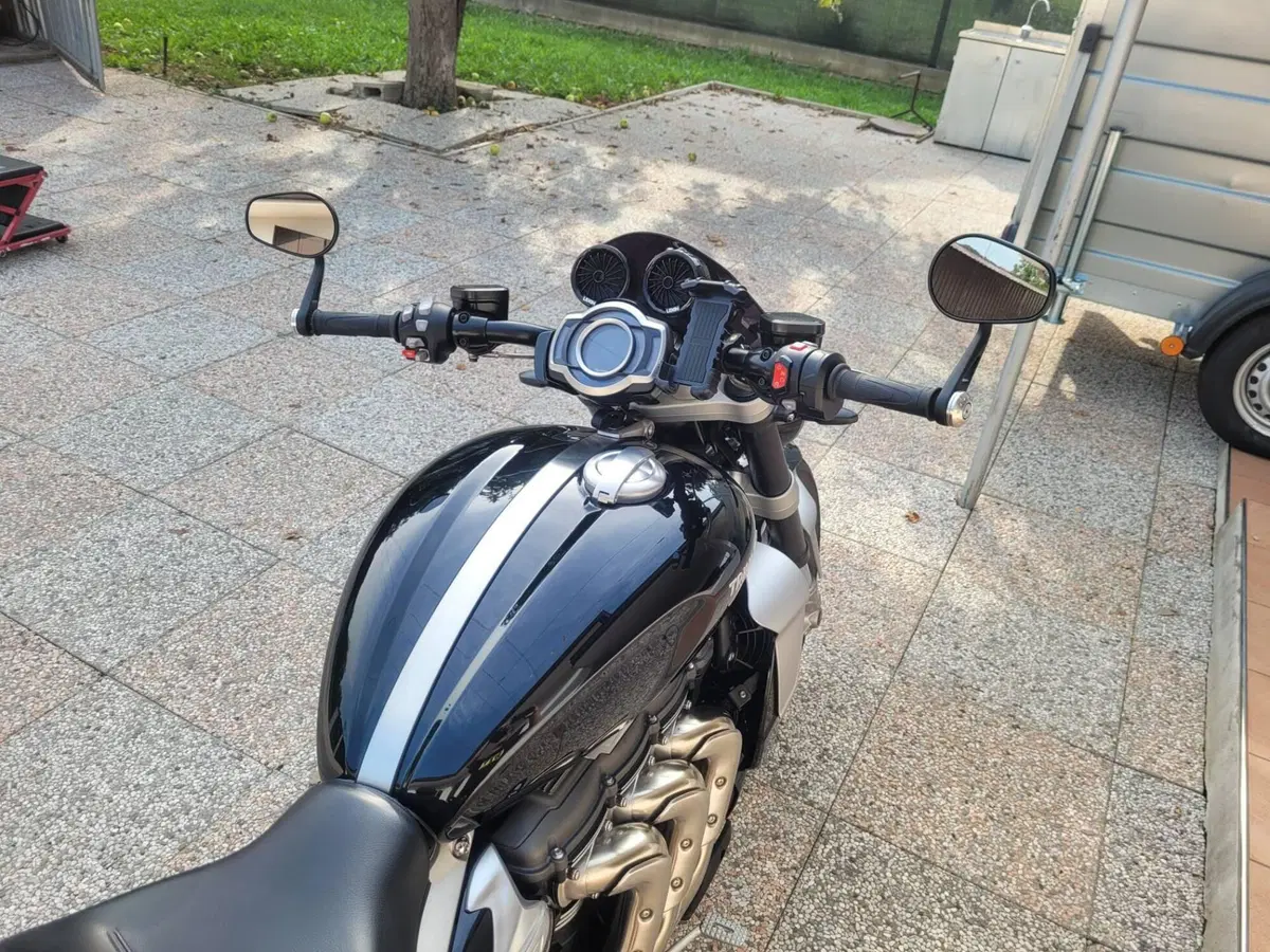 Triumph Rocket 3 R (2021 - 24) (14)