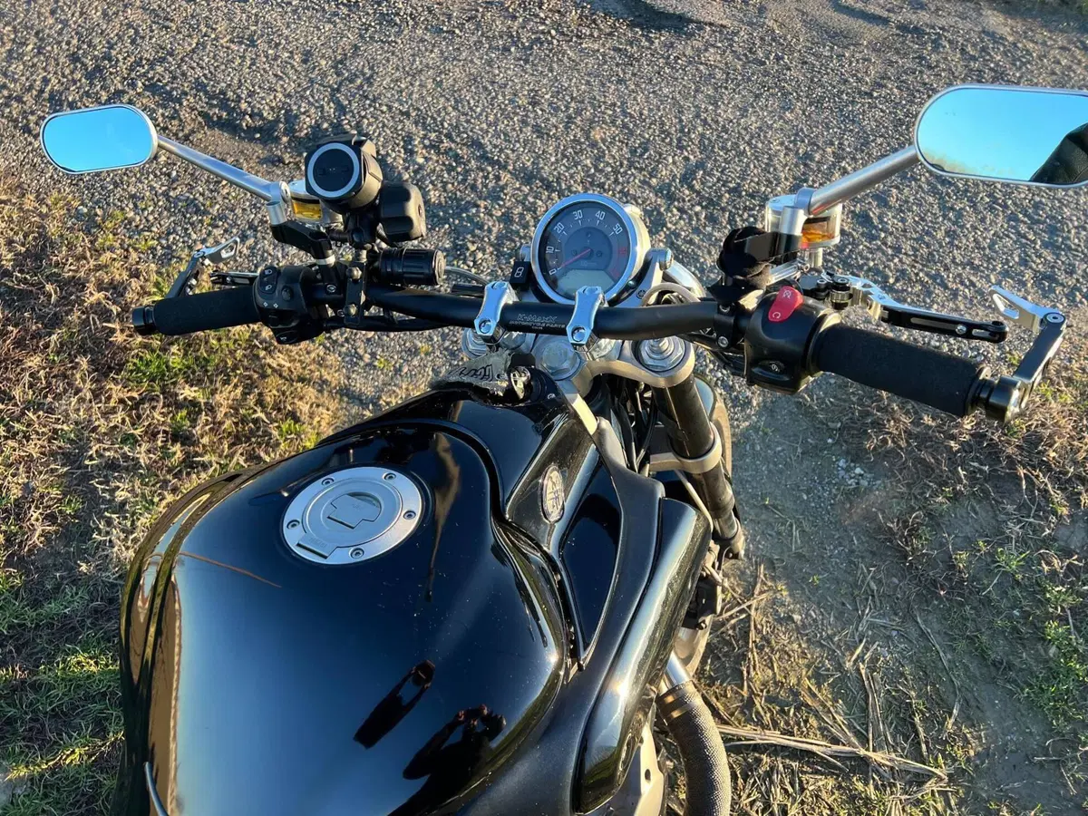 Yamaha MT-01 (2005- 11) (7)